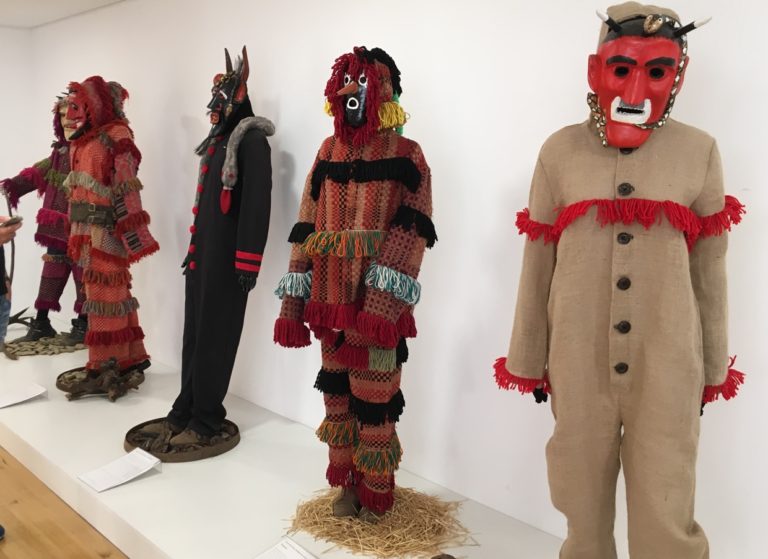 De maskers van Lazarim